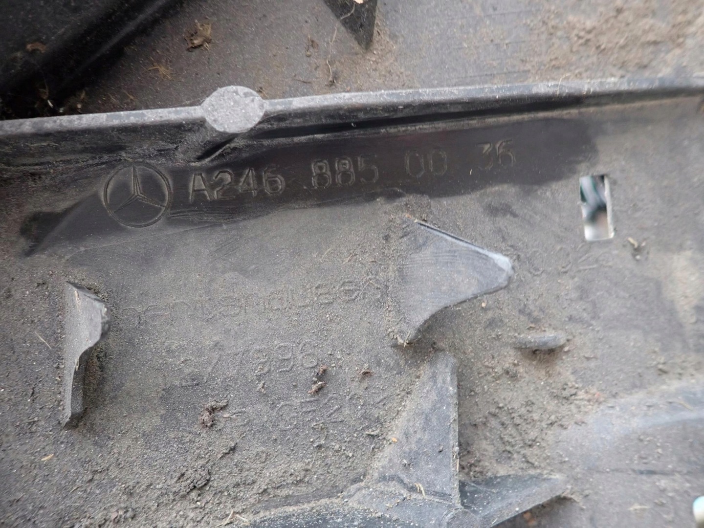 MERCEDES B-KLASA II 2 W246 11-18 Blende Abdeckung abdeckung unter Stoßstange