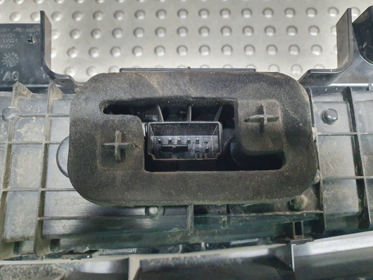 light left rear part 2K7945095 VW CADDY IV V EUROPA