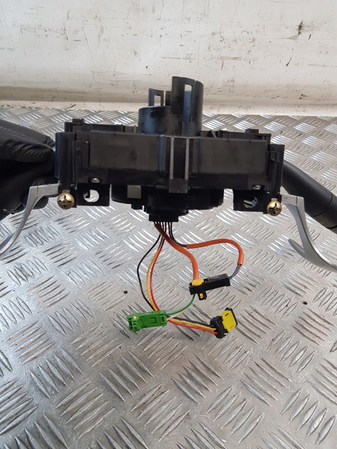 steering wheel levers and controls control ring 96495603XT CITROEN C3 and 03R