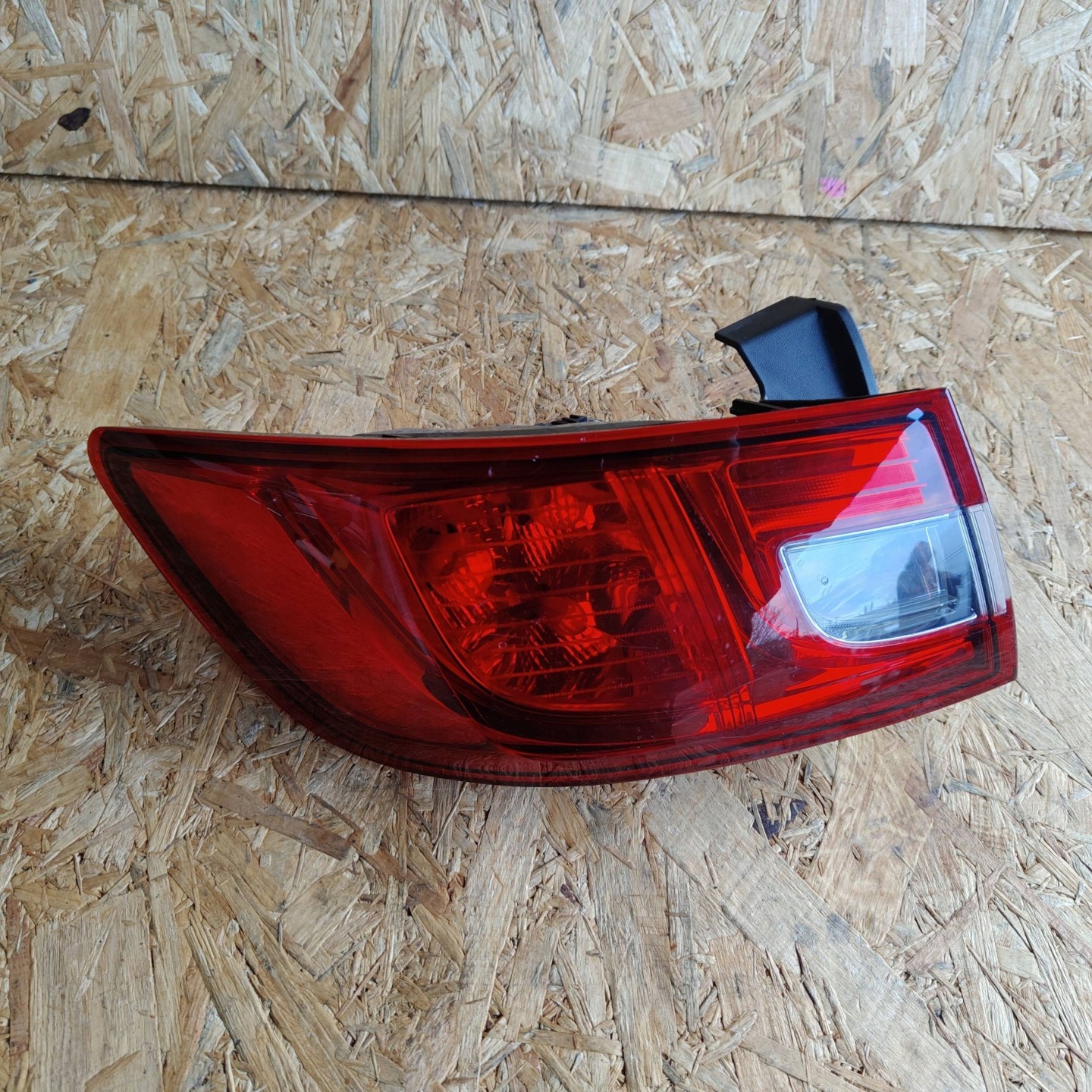 light rear rear part side left Renault Clio IV 265553021R