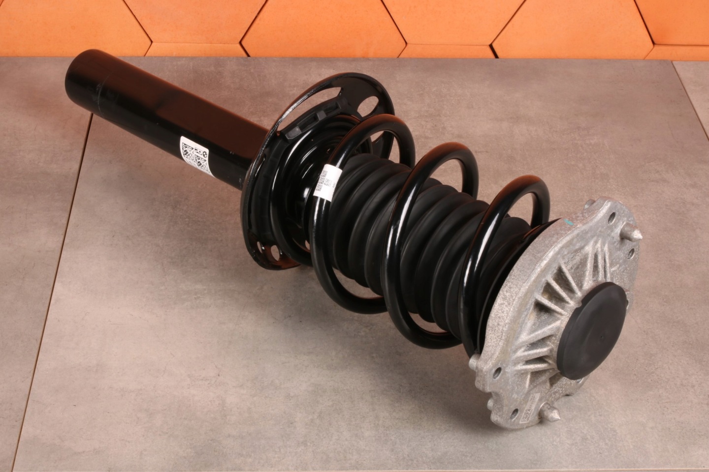 BMW 2' F74 216 218 220 shock absorber right front front 5A34C42 3674 km !!!
