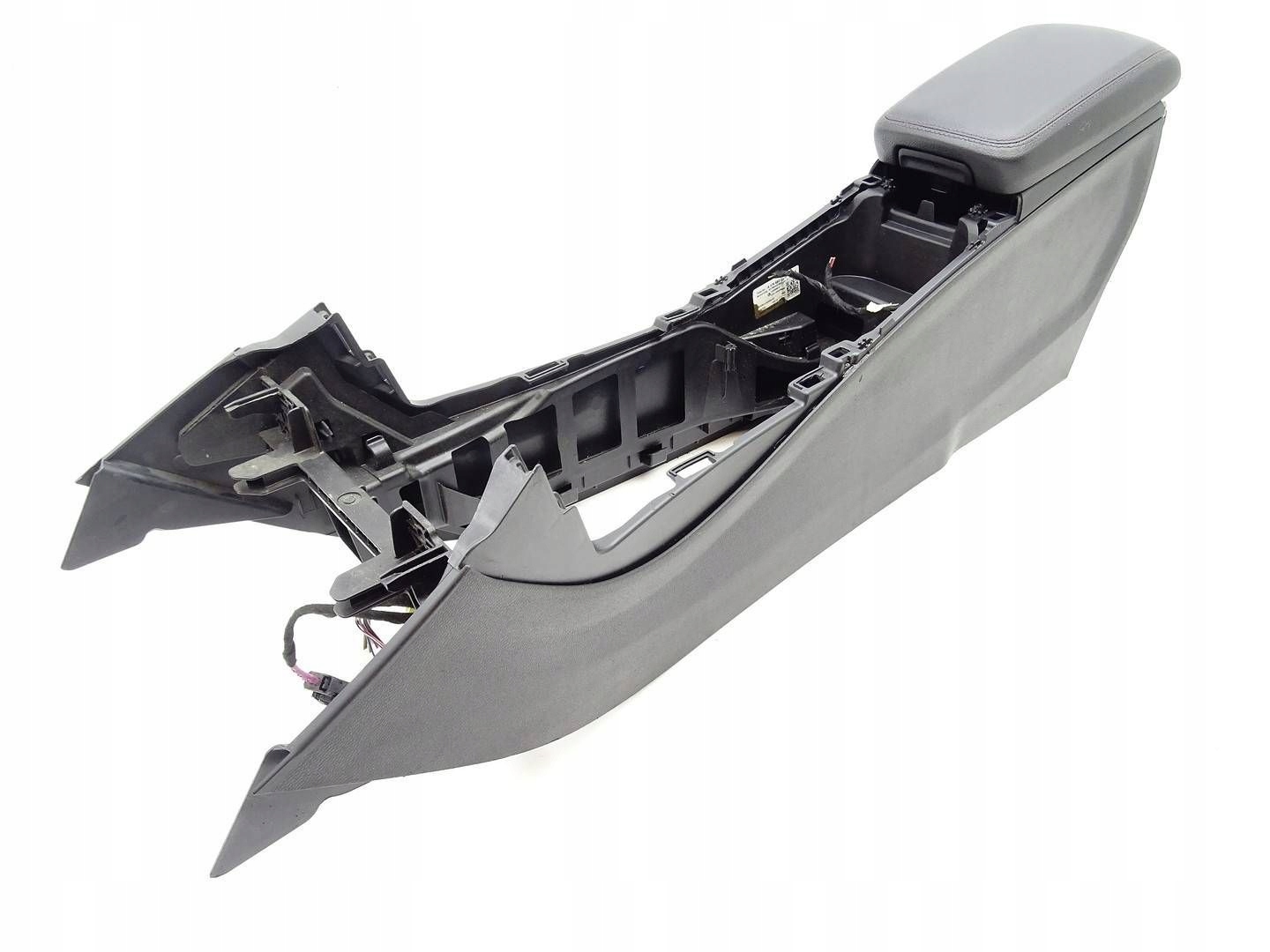 TUNEL central armrest MERCEDES A W176 A1766800800