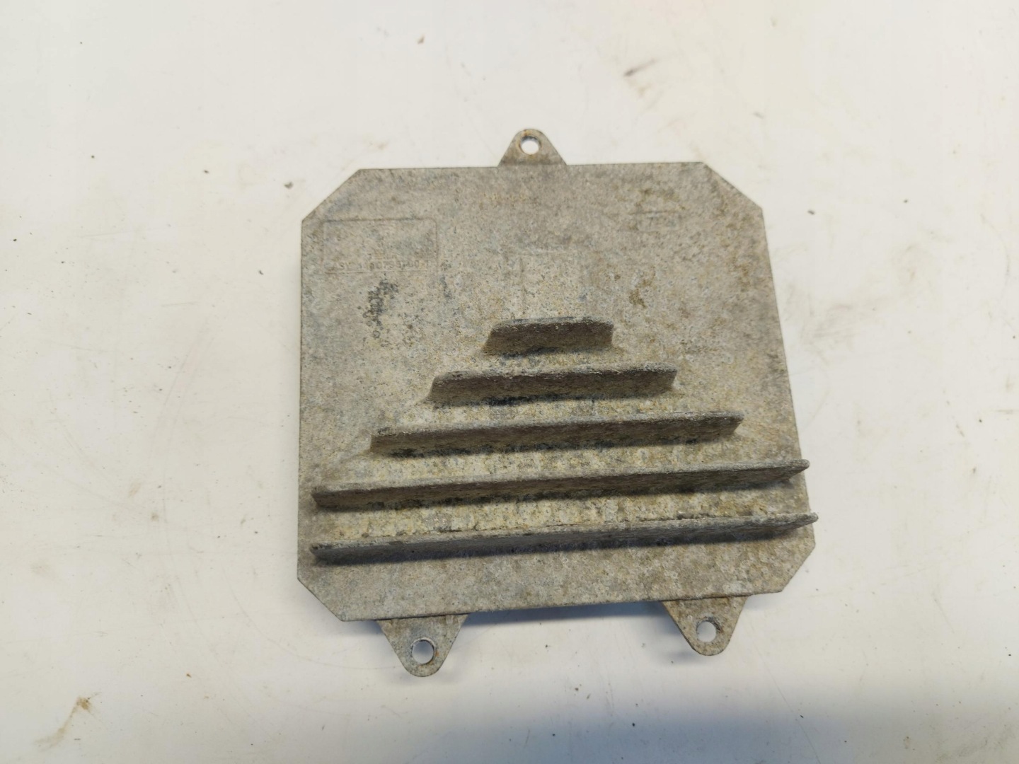 Tesla Model 3 III module control unit lights left 1131251-99-c