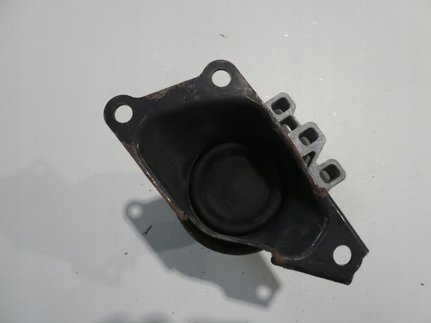T5 LIFT 2.0TDI engine mount 7H0199256J 7E0199207