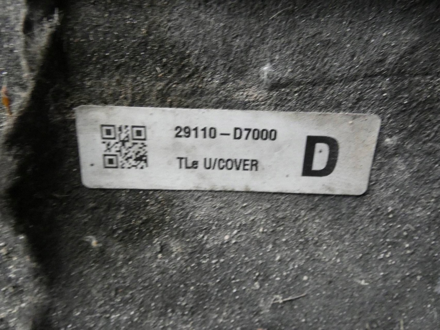 HYUNDAI TUCSON III cover below engine floor of the engine front lower