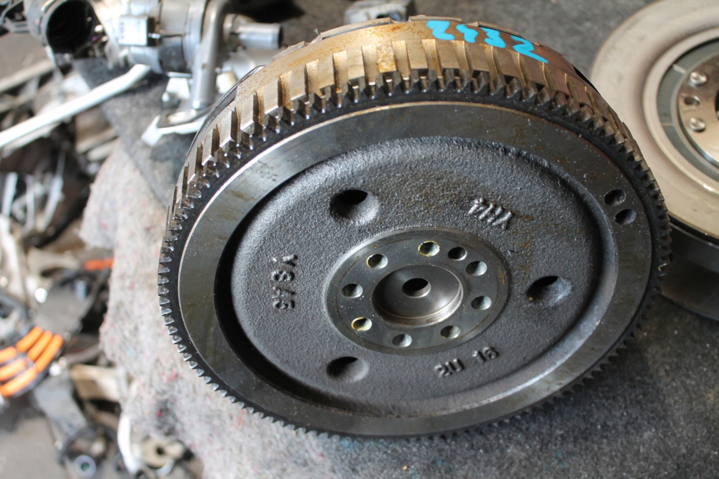 2432. wheel flywheel KIA HUNDAI 4130032AB1