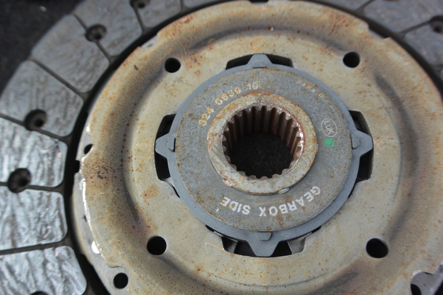 kvačilo zamajac BMW E81 E84 E87 E90 E91 E60 E61 2.0D N47 E9606 KPL