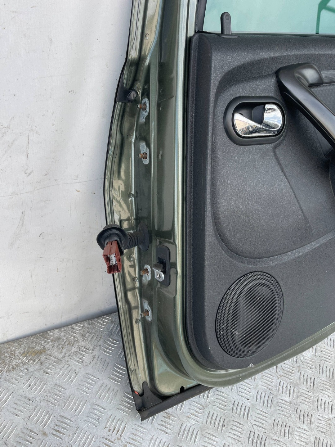 door rear. rear part right right DACIA DUSTER 1 and 10