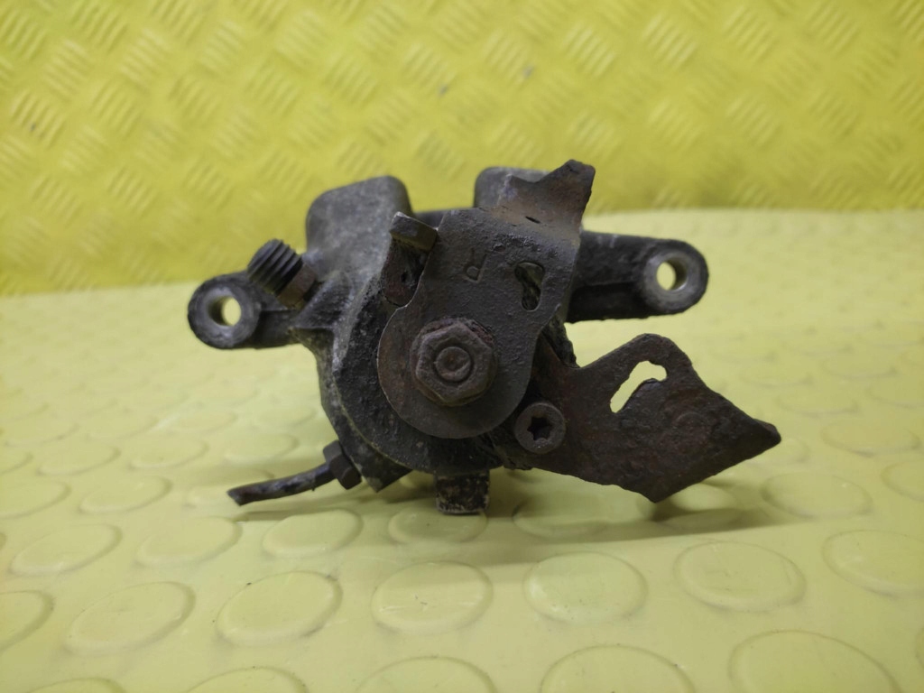 PEUGEOT 307 SW 2.0 HDI caliper brake left rear part