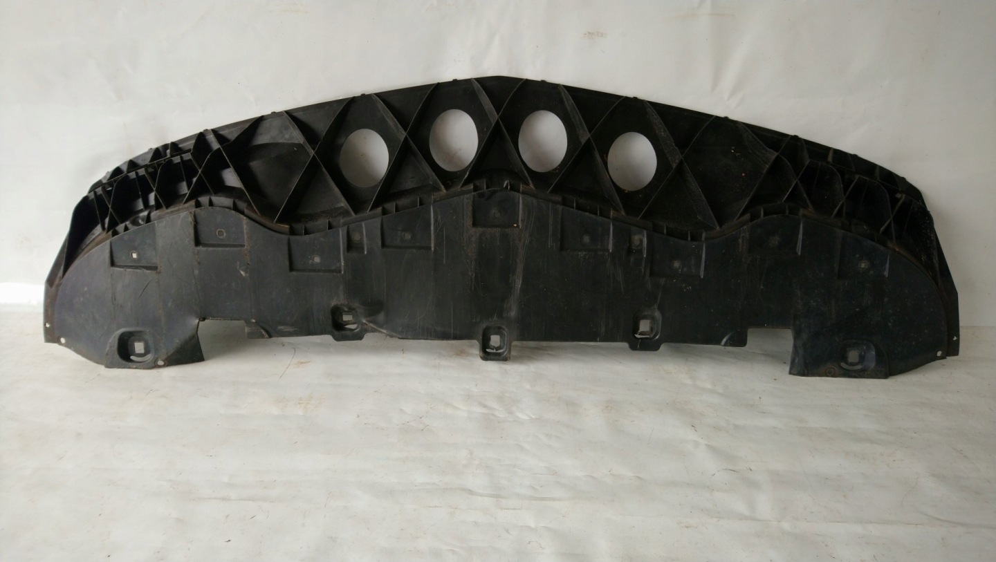 blende abdeckung der stoßstange vorne MERCEDES 169 245 A1698850136