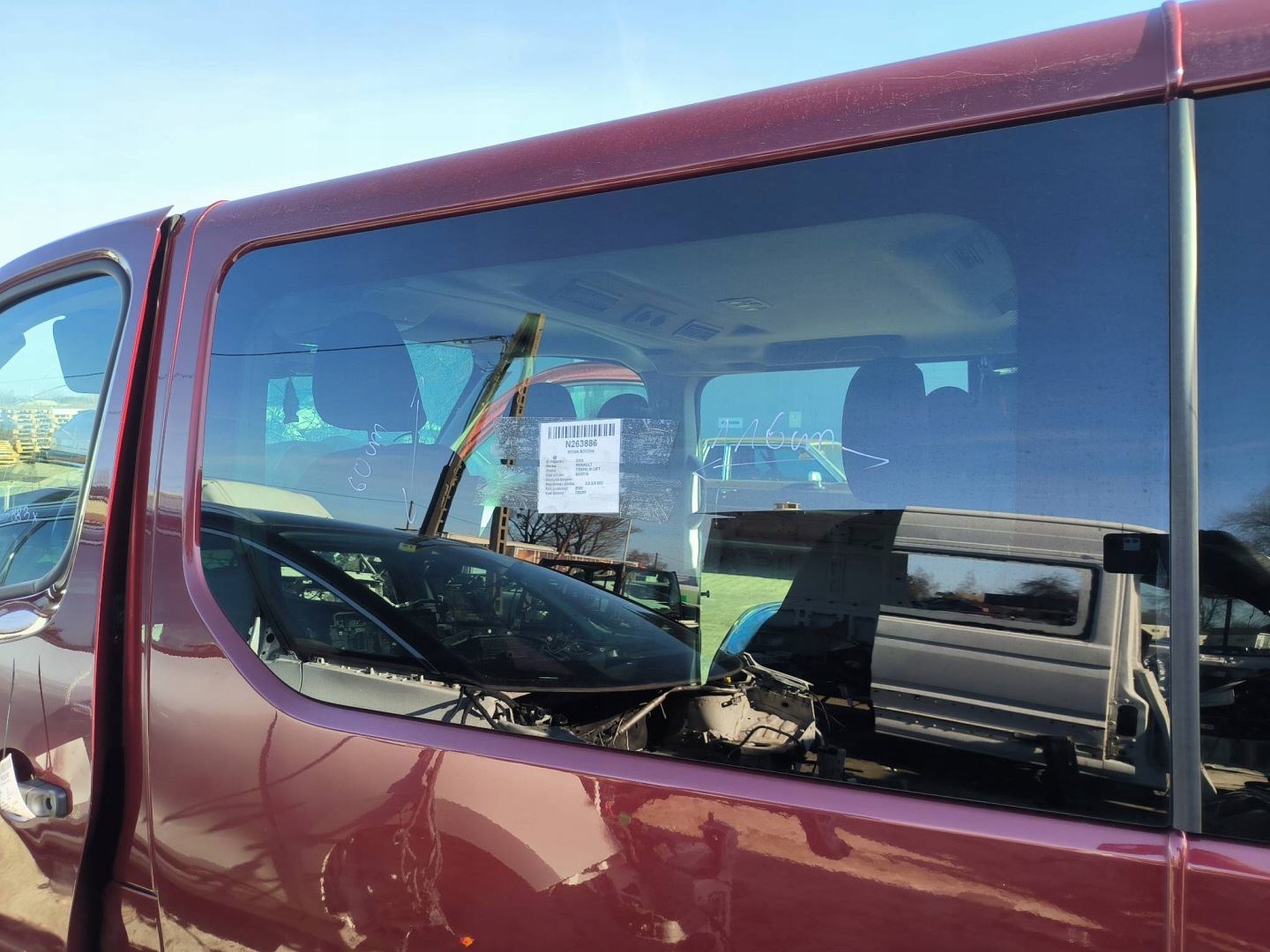 window side left RENAULT TRAFIC III LIFT