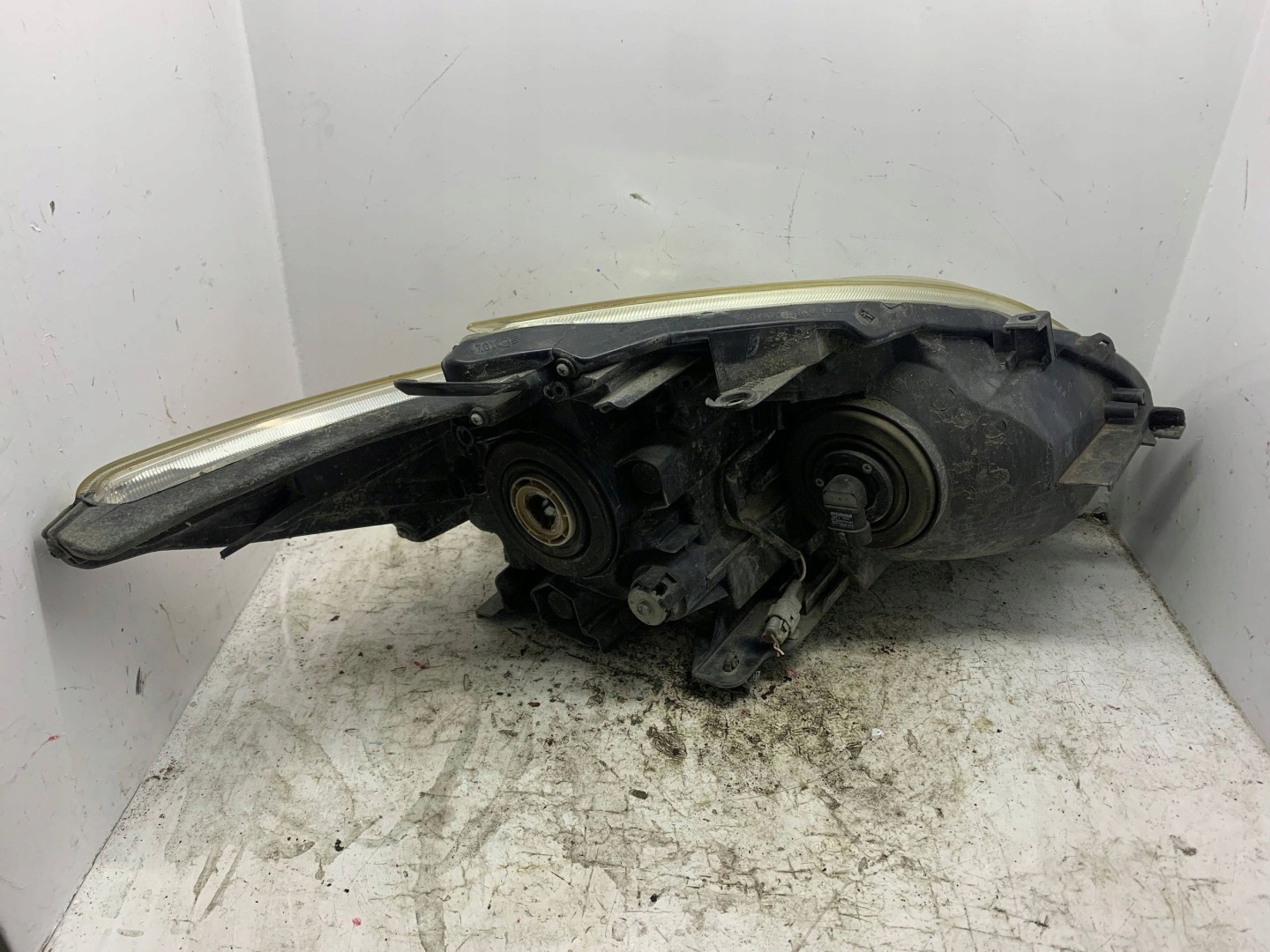 light left front left front TOYOTA PRIUS III XW30 (2009-2015)