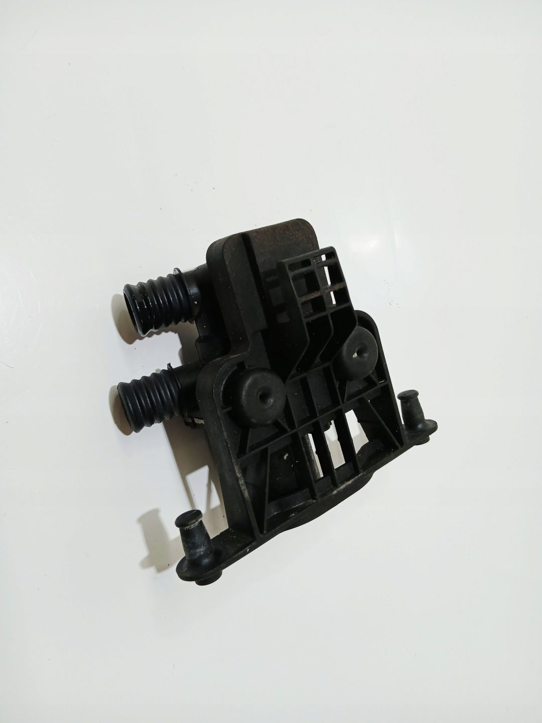elektroventil vodní čerpadlo BMW E60 E61 LCI 6920226