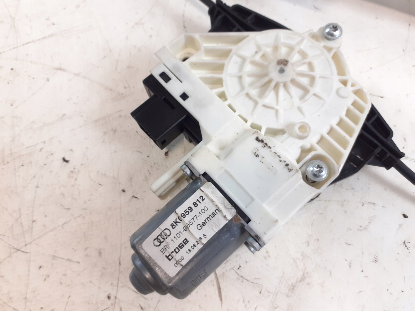 window regulator Audi A4 B8 right rear part 8K0959812