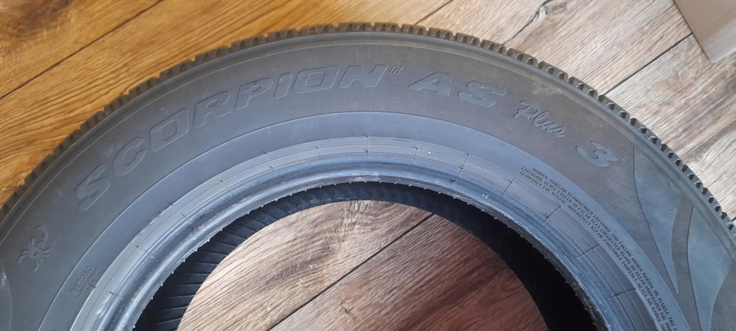 PIRELLI SCORPION 235/65R17 104H