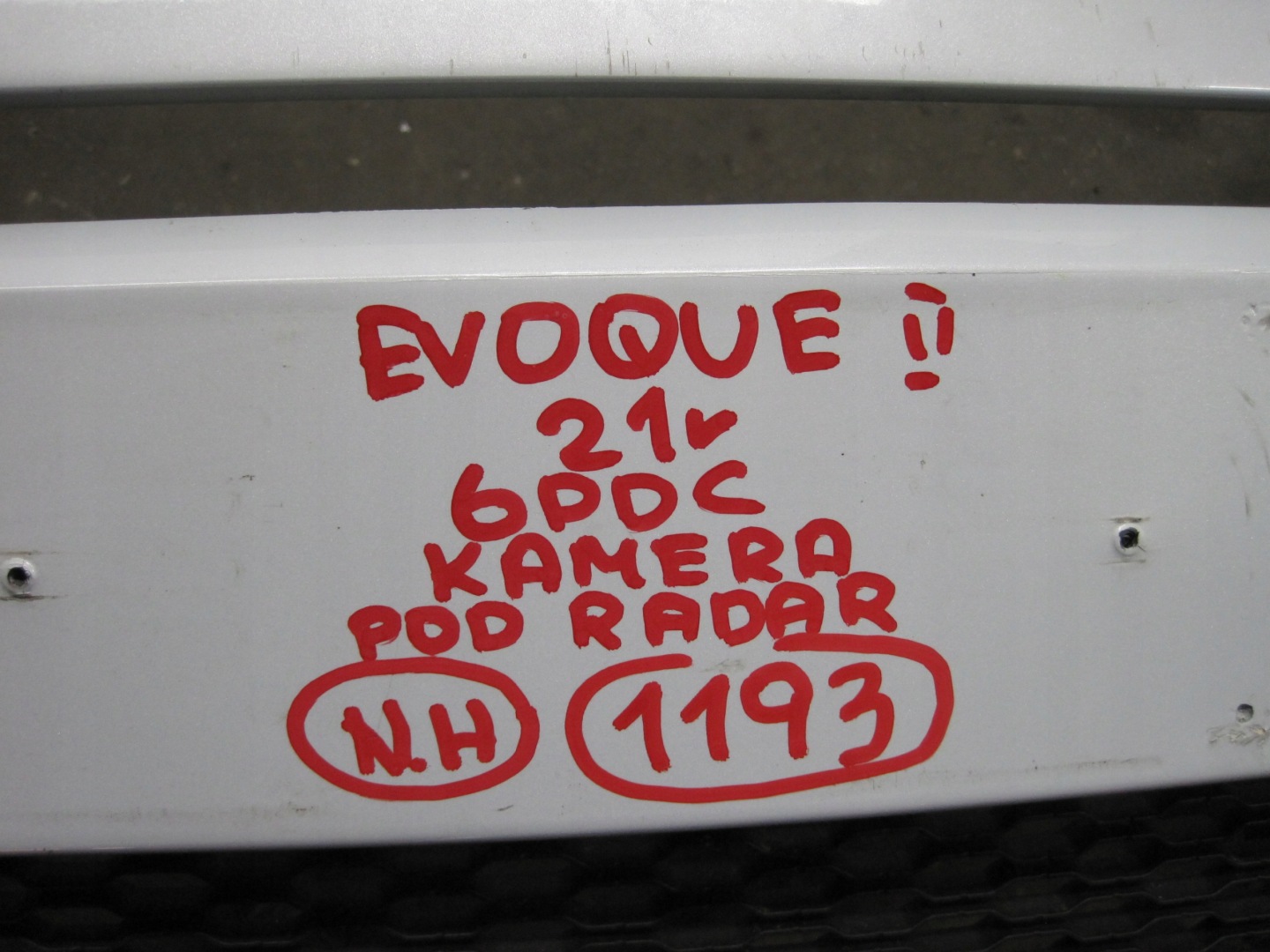 bumper RANGE ROVER EVOQUE II 6 PDC KAMERA 21R front