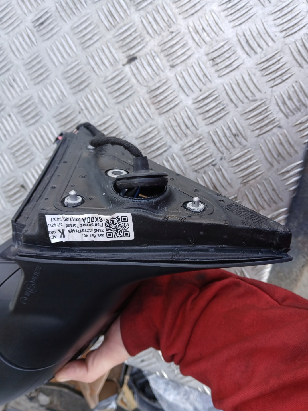mirror left Skoda Kamiq 658857407 europa