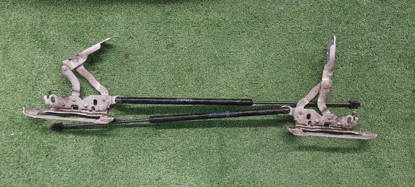 Cerniere cofano MERCEDES C-KLASA W204 LAK: 775