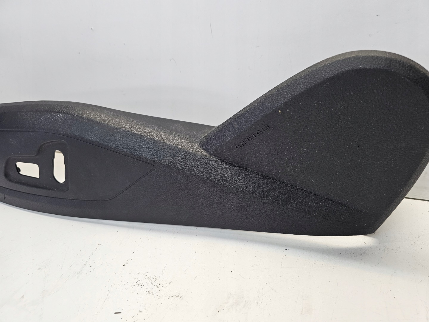 cover spoiler seat left AUDI A4 B9 A5 8W 8W0881325Q