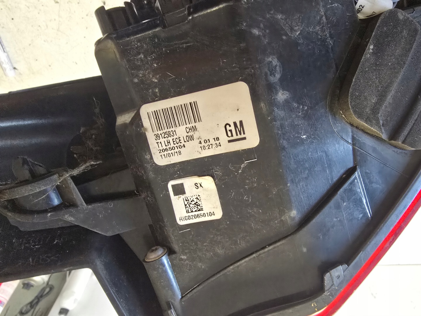 OPEL INSIGNIA B HB light W fender left rear part left rear 39125831