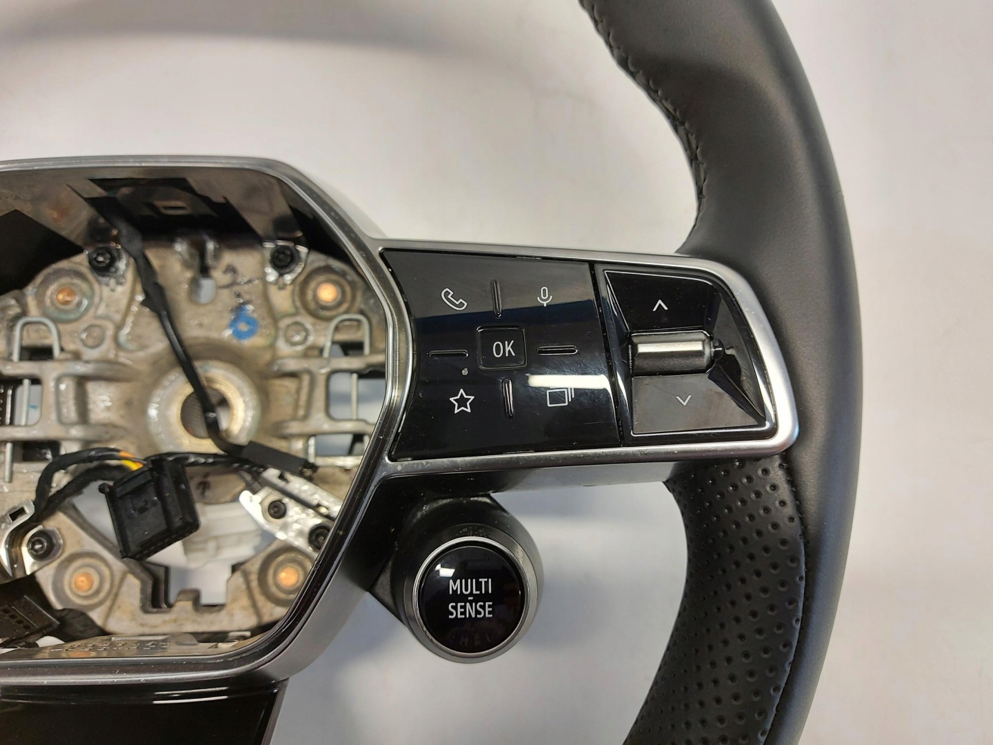 RENAULT Scenic E-Tech V 5 lenkrad multifunkcyjna Leder 484009233R