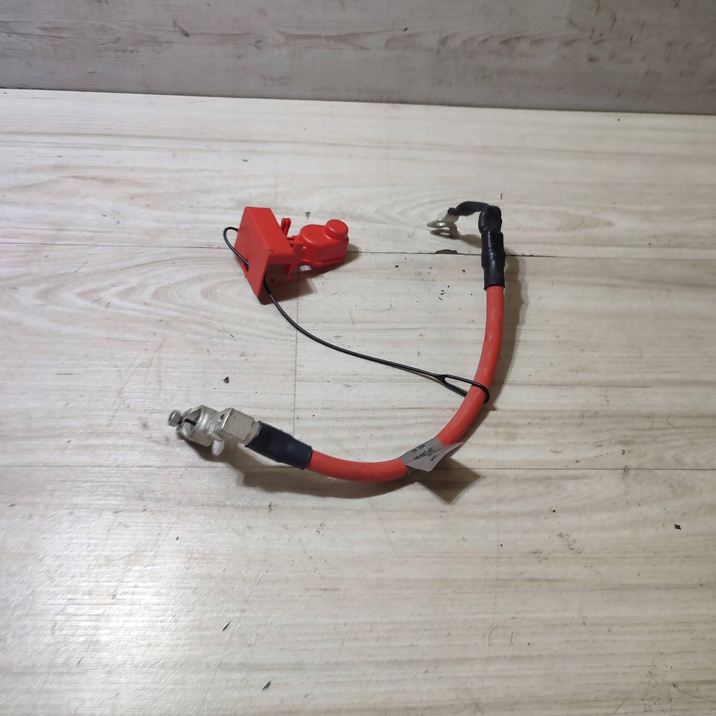 terminal plus Jaguar F-Pace J8A214300DB