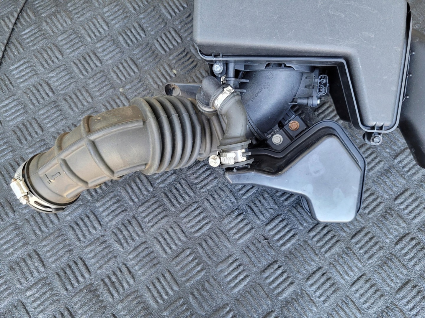 Gehäuse filter luft GV61-9600-DC FORD KUGA II MK2 2.0 TDCI