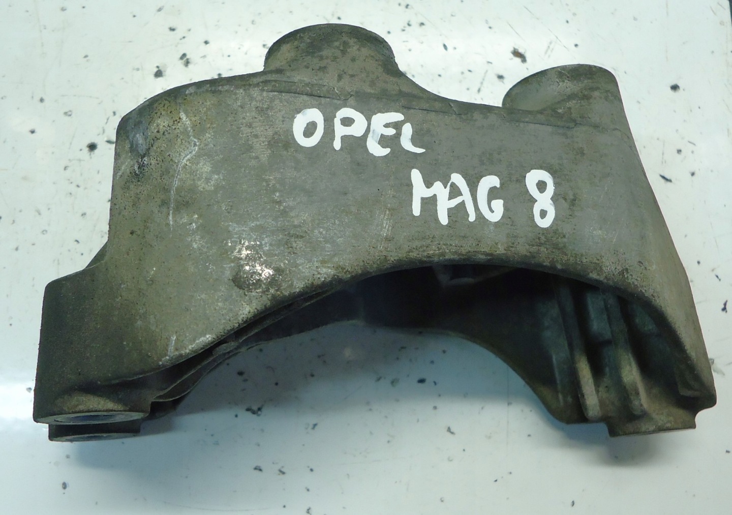 OPEL ASTRA J 1.4 16V Getriebehalter 13248568