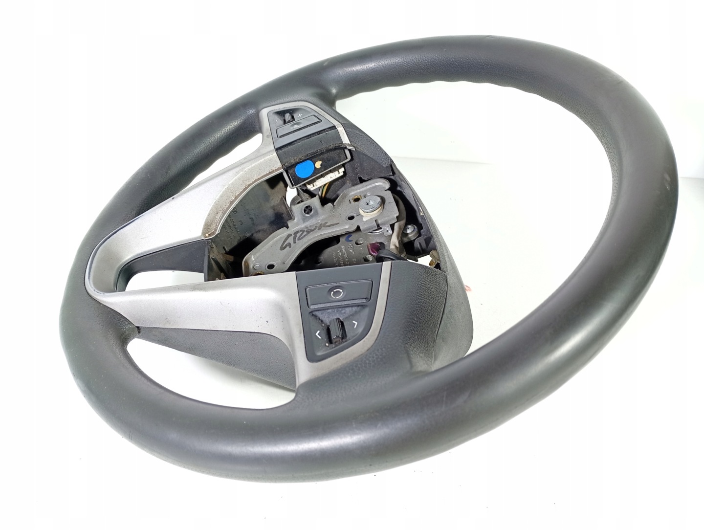 Hyundai i20 08-12 lenkrad