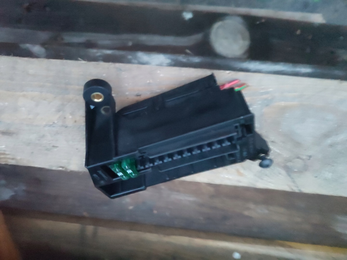 Halter der Sicherungen VOLKSWAGEN PASSAT CC 3C1941824A