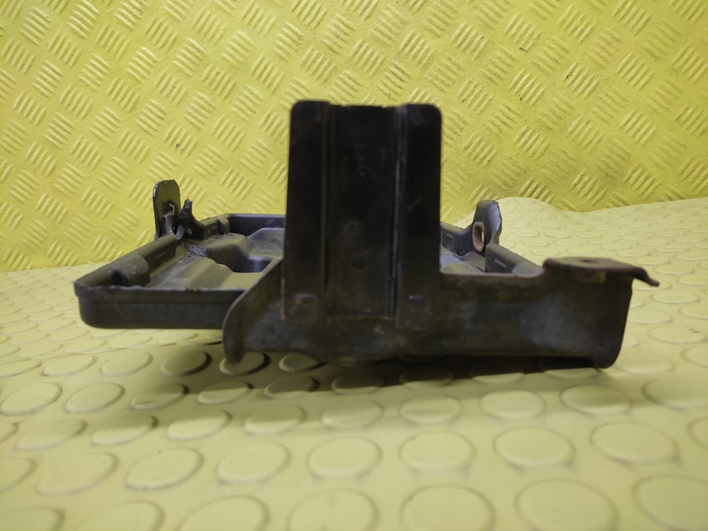 MITSUBISHI PAJERO 3 Porta per batteria MR440935