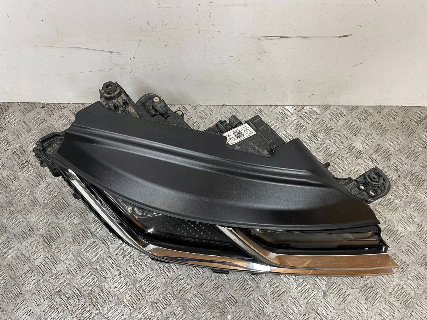 REFLEKTOR light front right right VOLKSWAGEN ARTEON 3G8941082M