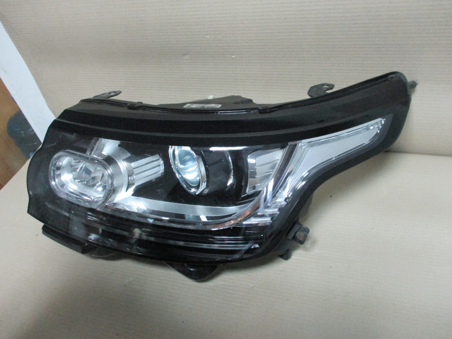 Feux phare Avant Gauche Xenon Range Rover Vogue L405