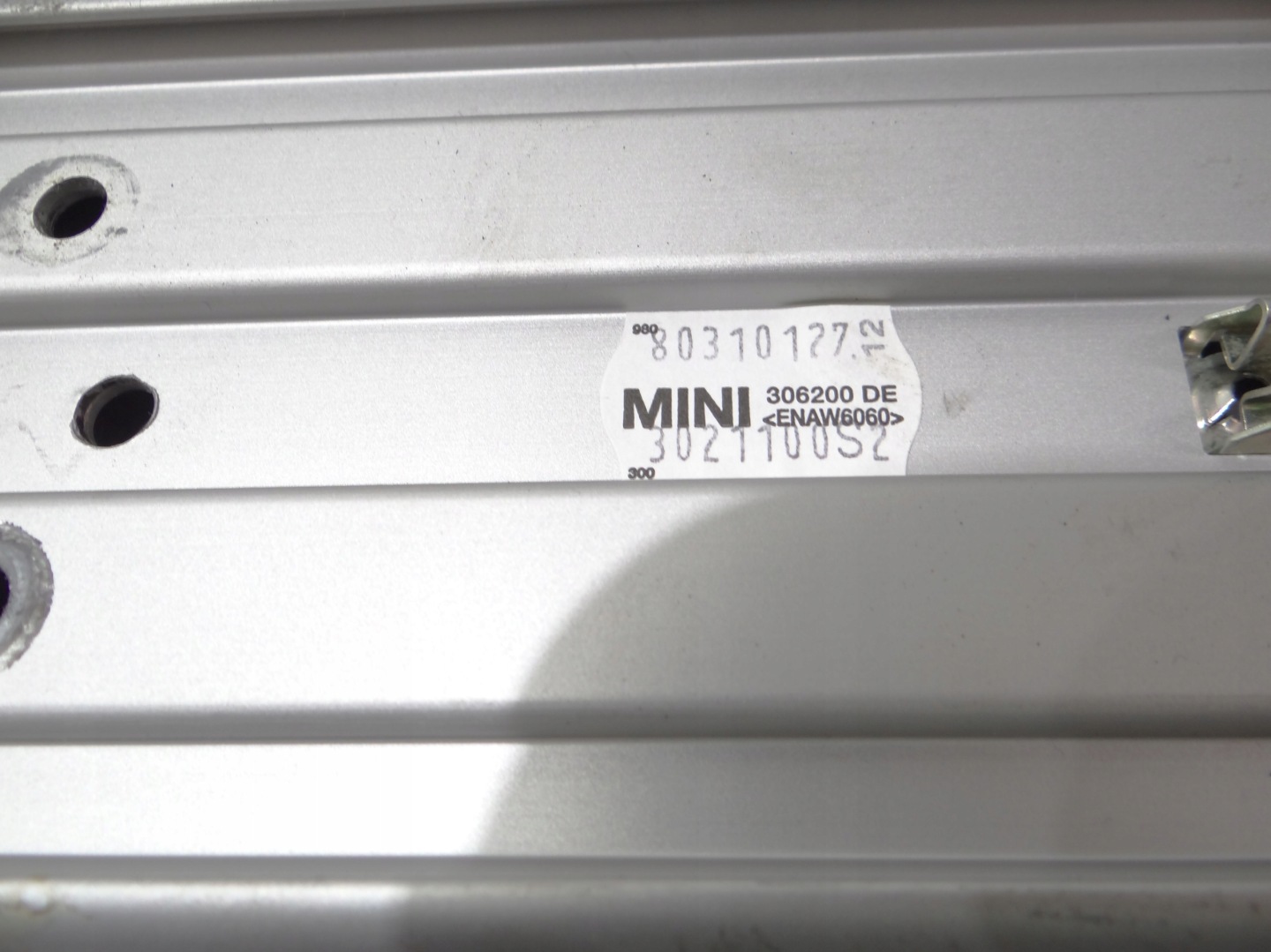 lišta kolejnice PROWADNICA TUNELU MINI R60