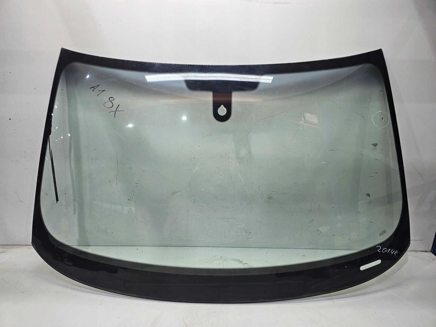 window front iron AUDI A1 8X 2014R