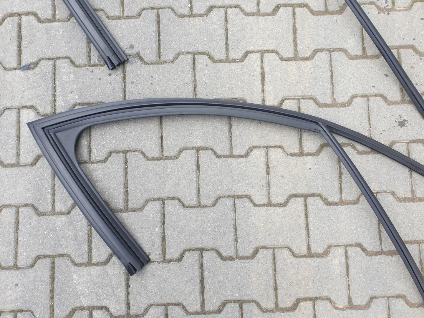 gasket door right front CITROEN C4 B7 II 2010-2018 9687378080
