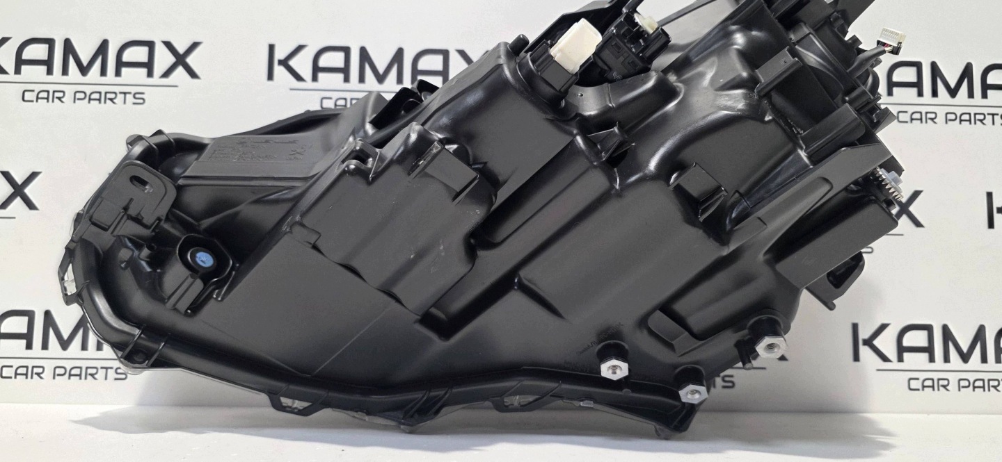 Reflektor Destro Bocchetta Lexus LBX KOITO52350