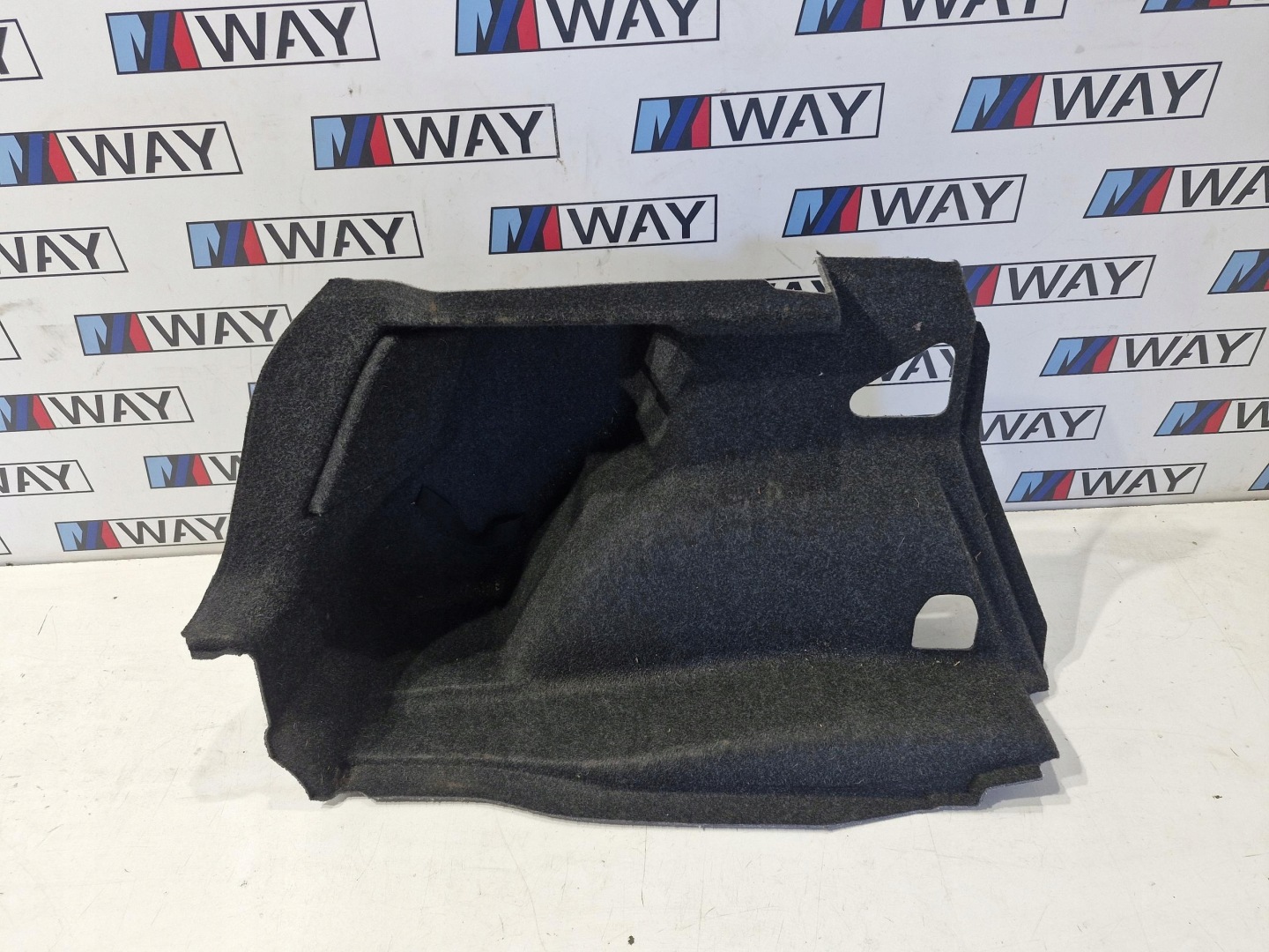 7145957 BMW E81 E87 boot upholstery left original
