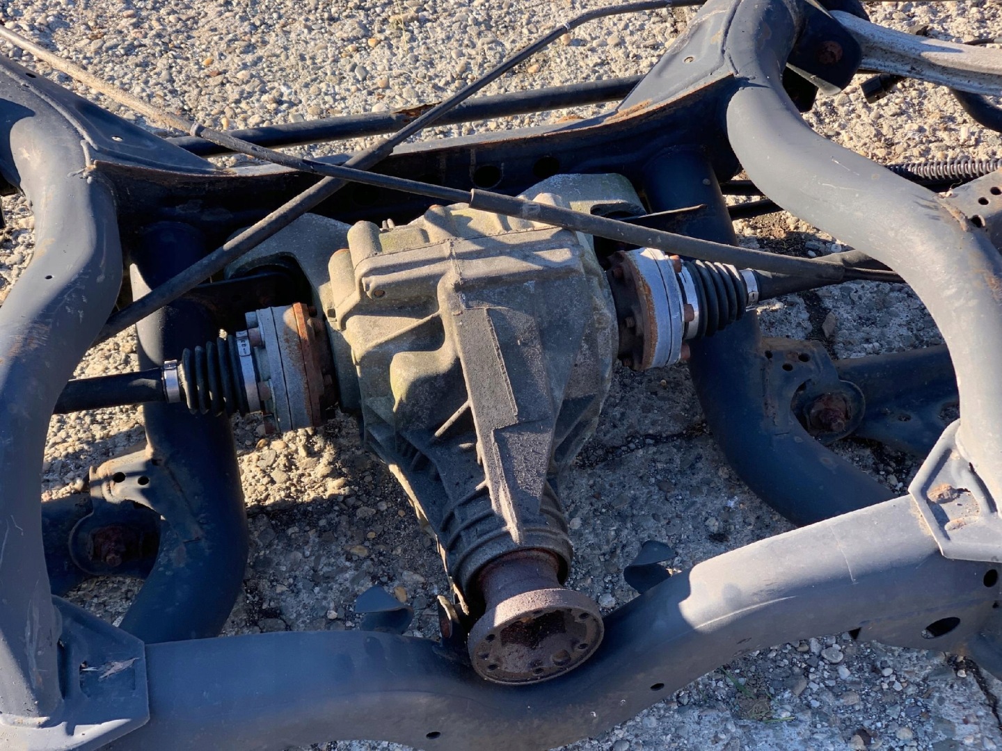 # subframe axle beam axle beam differential rear part rear AUDI Q7 and 4L