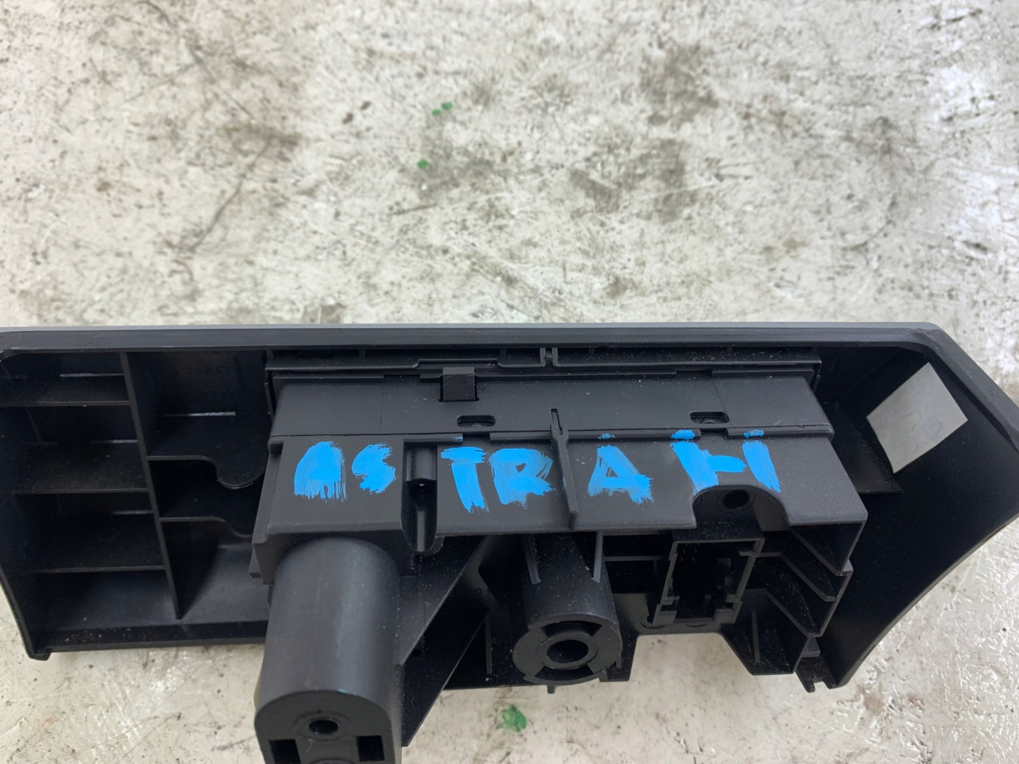 OPEL ASTRA III H light switch 13198925