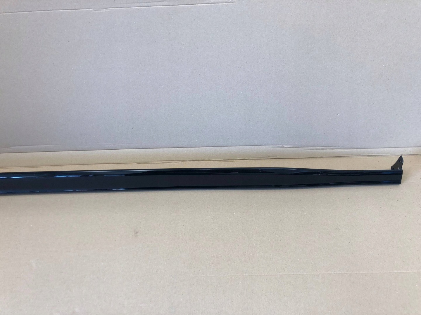 moulding threshold right R-LINE VW GOLF VIII 5H0853856