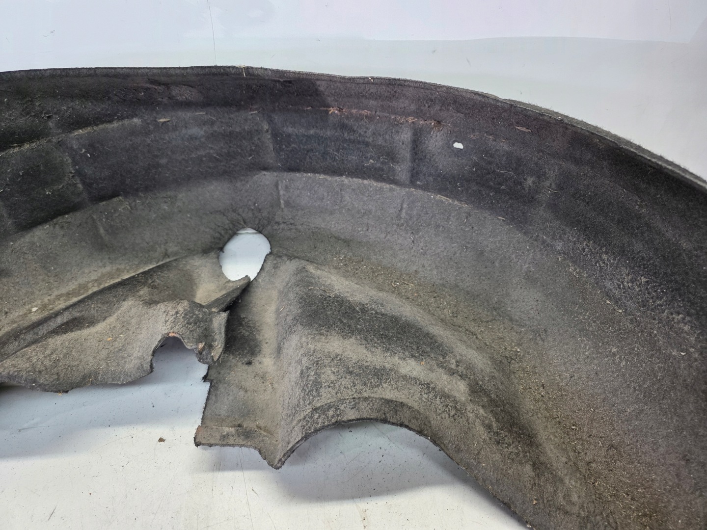 mudguard right rear part AUDI A4 B7 8E0810172C original !!!