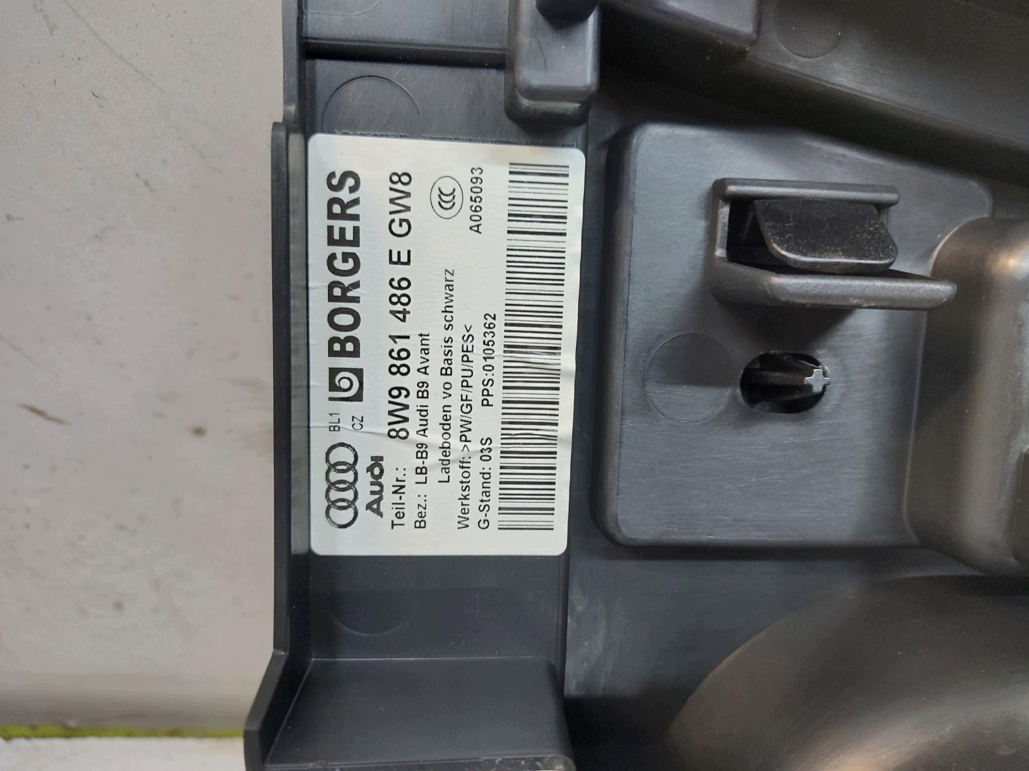 Audi A4 B9 8W LIFT Kombi 8W9 passenger compartment boot floor well floor