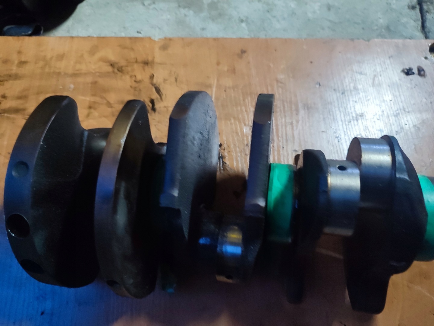 crank Z PANEWKAMI AUDI 2.4 078R