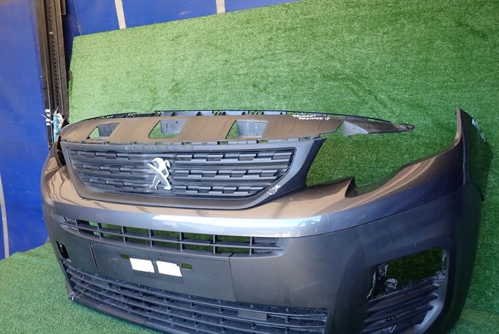 PEUGEOT PARTNER IV 18- front bumper front