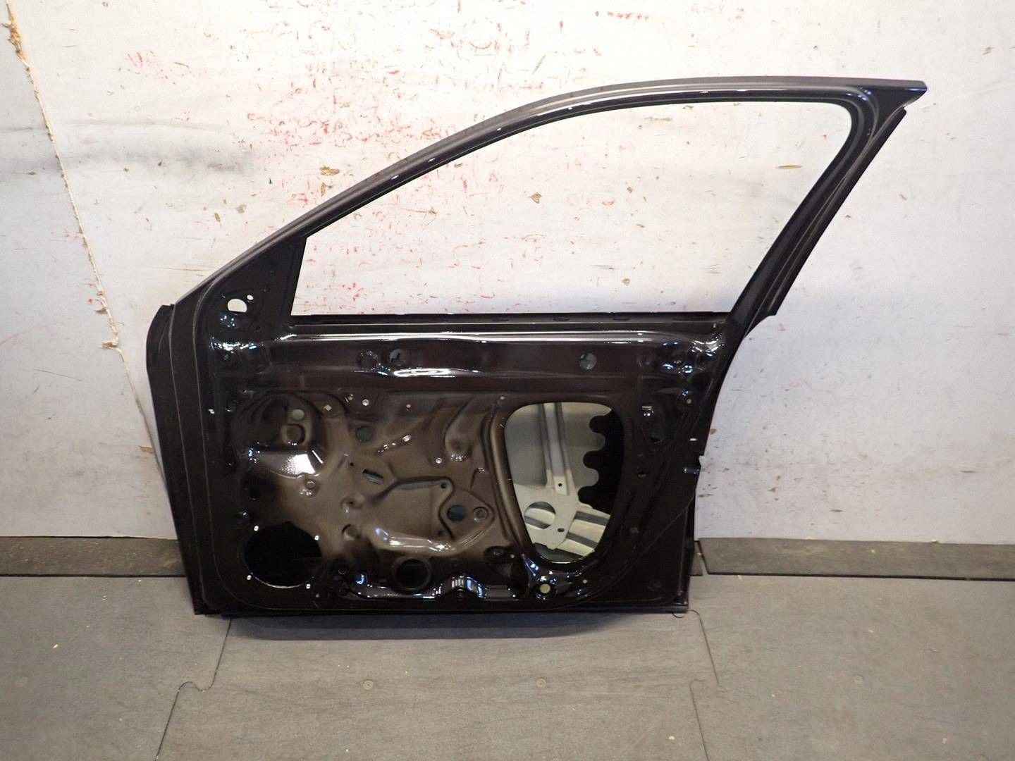 door front front right SKODA KAMIQ 2019- 658831312A