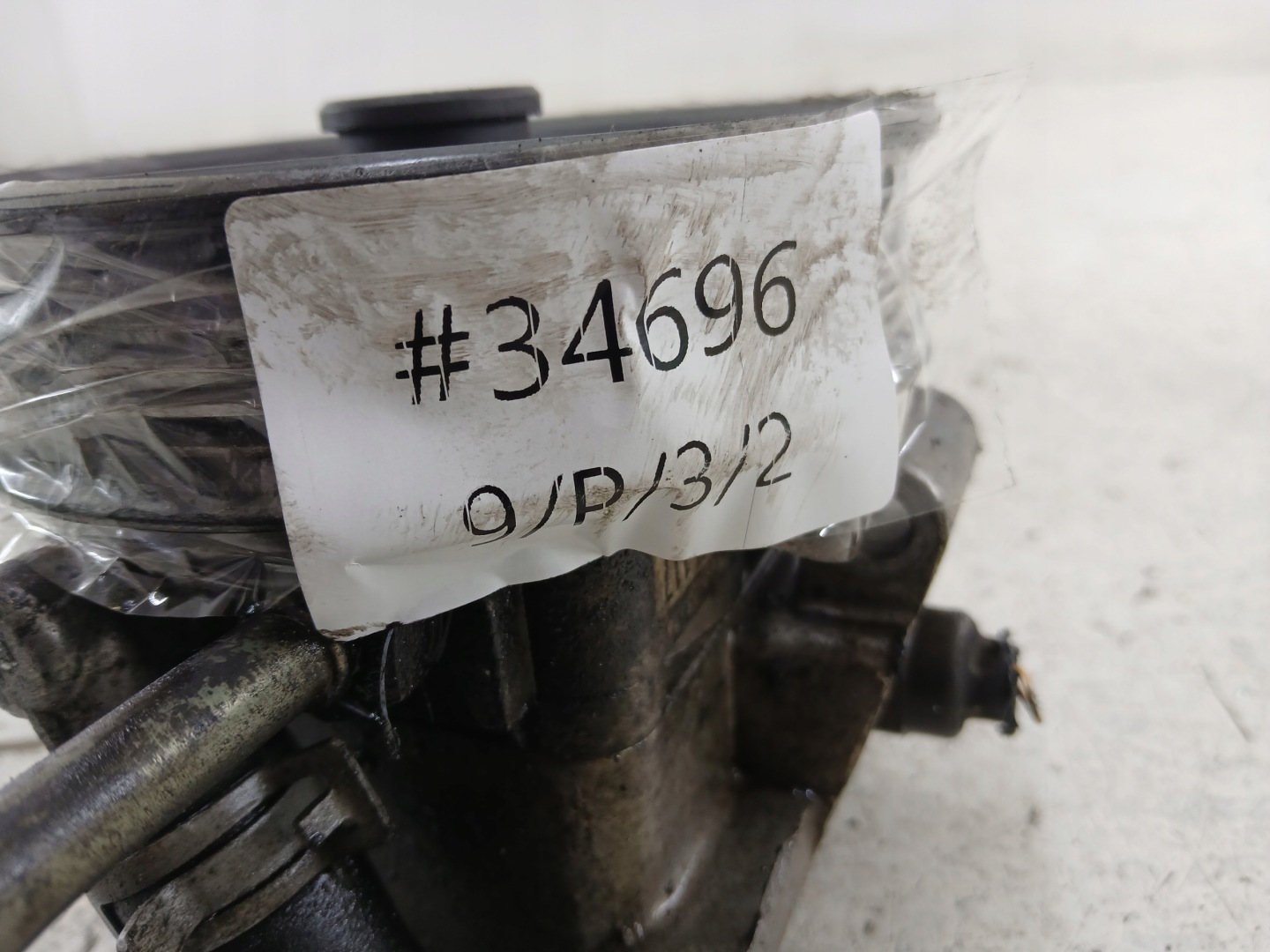 FORD FOCUS MK1 1.6 Pompa servosterzo 2S413A696AA 76 BAR