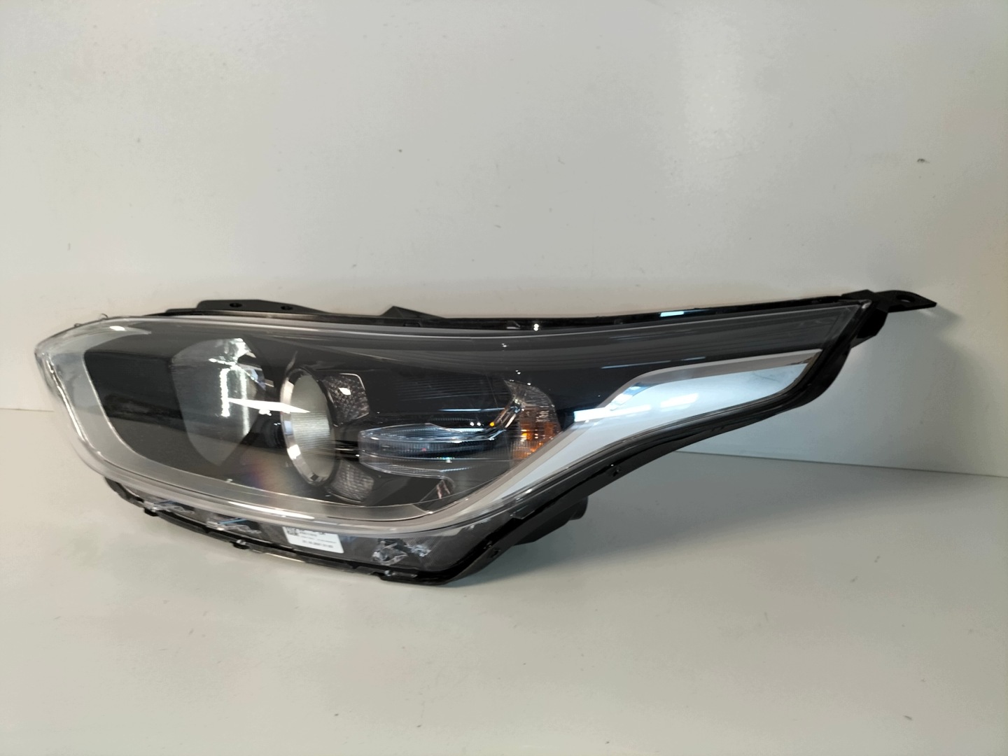 light front reflektor left KIA CEED III 18-21 below zarowke H7+H7 +LED