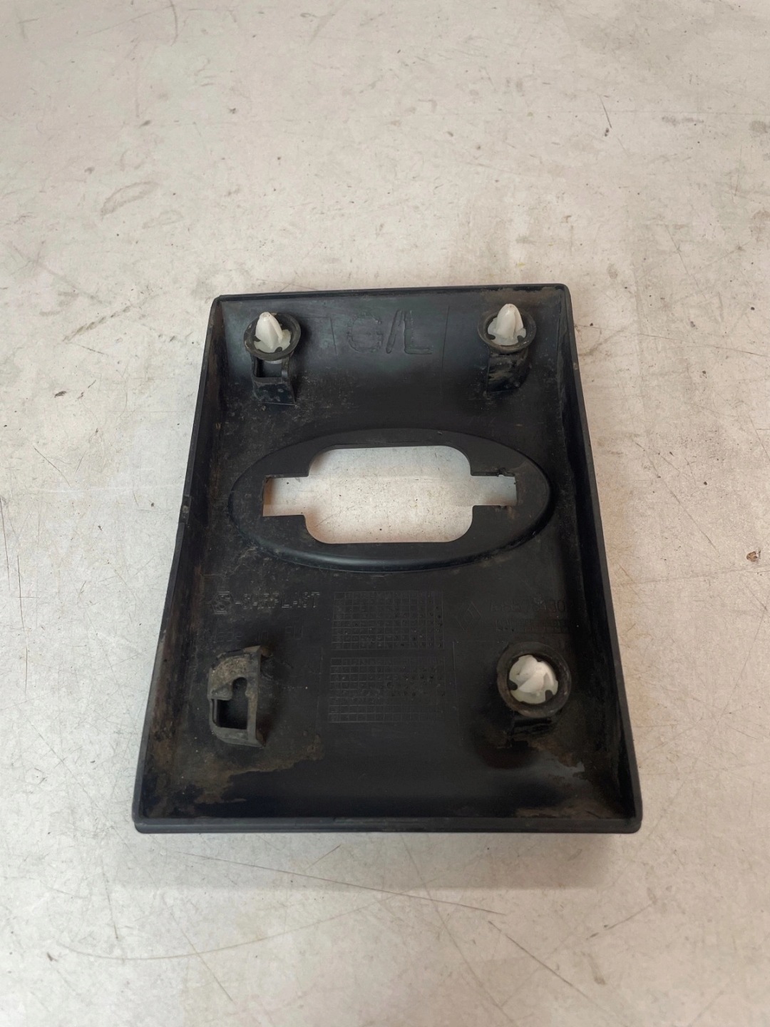moulding door left Renault Master III