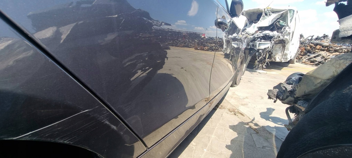 Tür rechts heck A22 BMW SERIA und E87 118